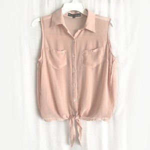 Elegant women's chiffon blouse. Size M. Button front. Pleated back. Blush pink